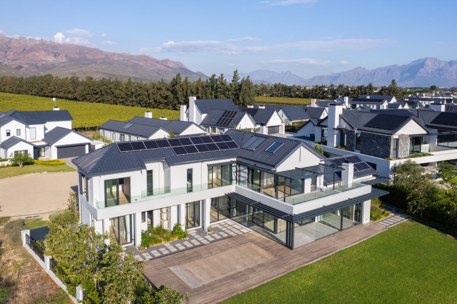 5 Bedroom Property for Sale in Val De Vie Estate Western Cape